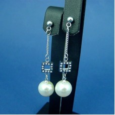 stainless steel dangling earrings with crystals and white pearls 1681