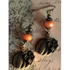 Pumpkin Earrings. Fall. Autumn. Halloween. Thanksgiving.